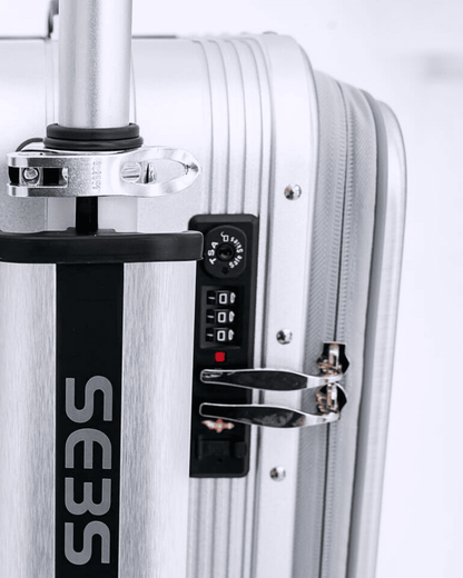 Airwheel_luggage_suitcase_scooter_smart_riding_electric_battery_SE3S_Llight_silver_gris_Valise_electrique_roulante_intelligente_zoom